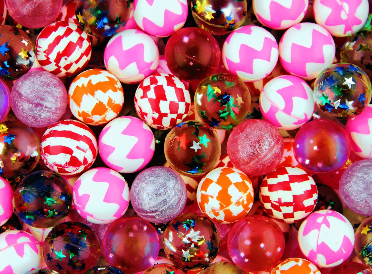 Buy 25 mm bouncy balls in bulk